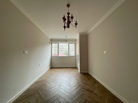 Satılır 3 otaqlı mənzil 77 m²