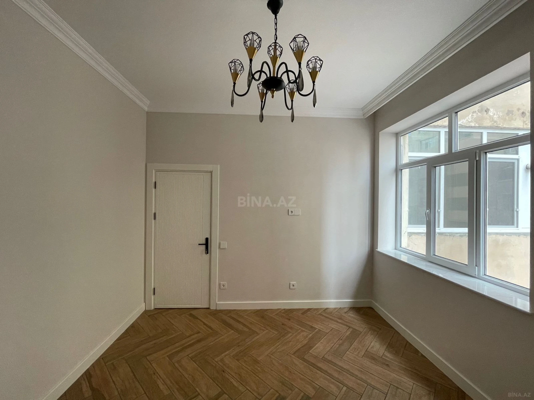 Satılır 3 otaqlı mənzil 77 m²