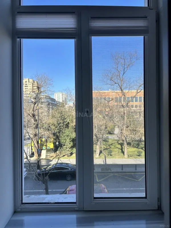 Kirayə verilir 2 otaqlı mənzil 80 m²