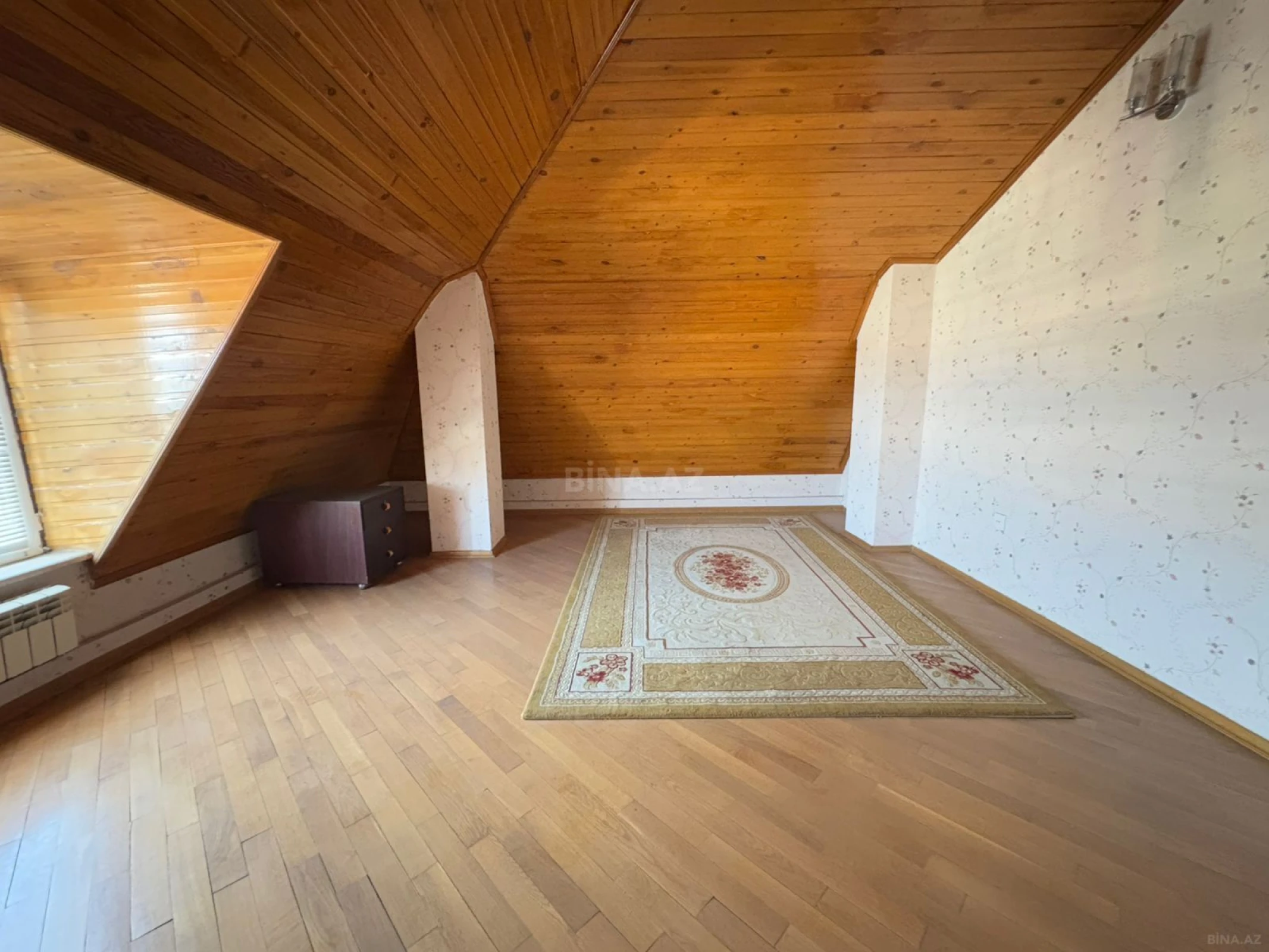 Satılır 3 otaqlı mənzil 150 m²