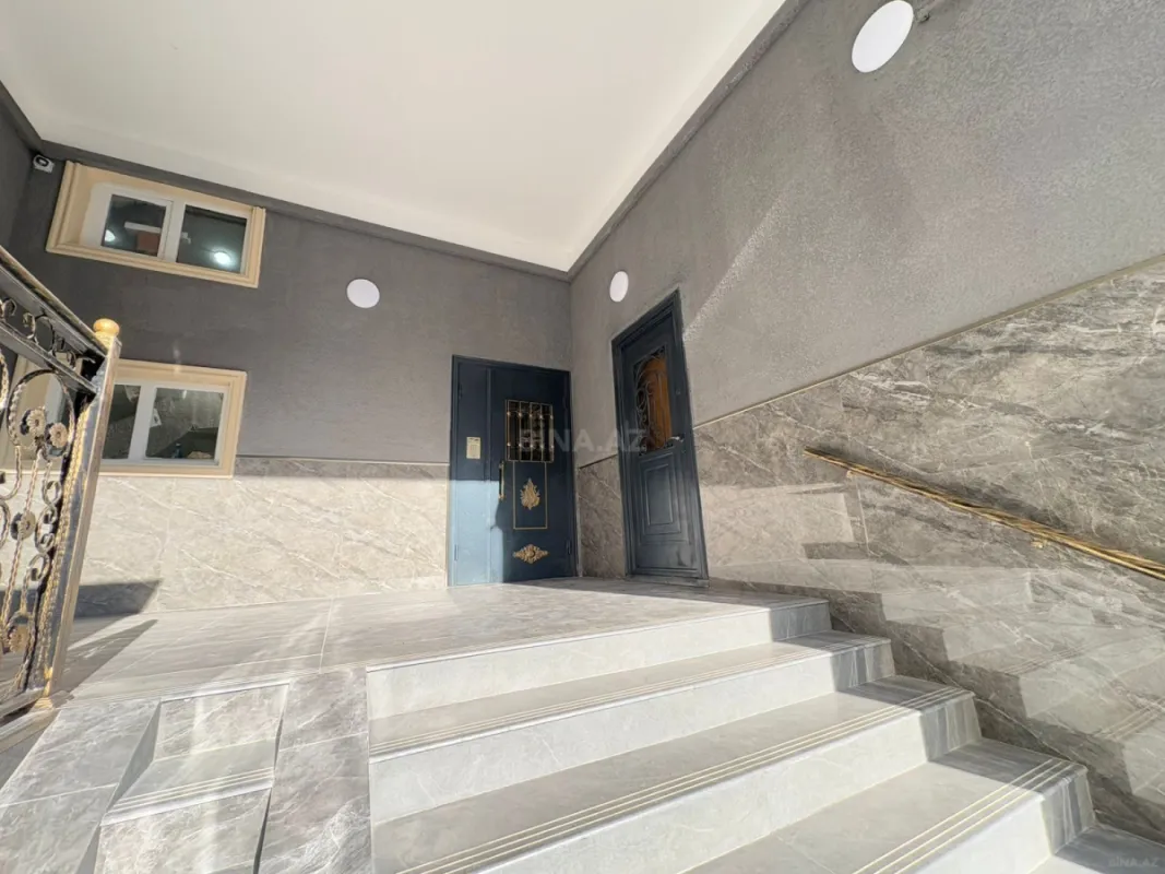 Satılır 3 otaqlı mənzil 150 m²