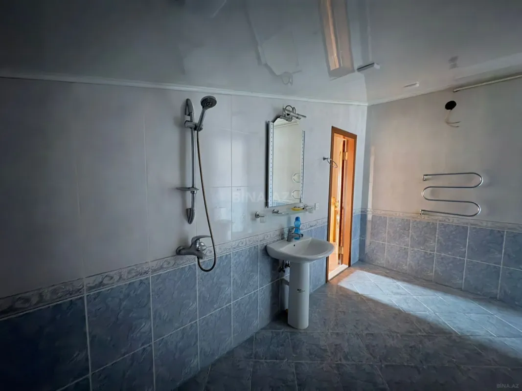 Satılır 3 otaqlı mənzil 150 m²