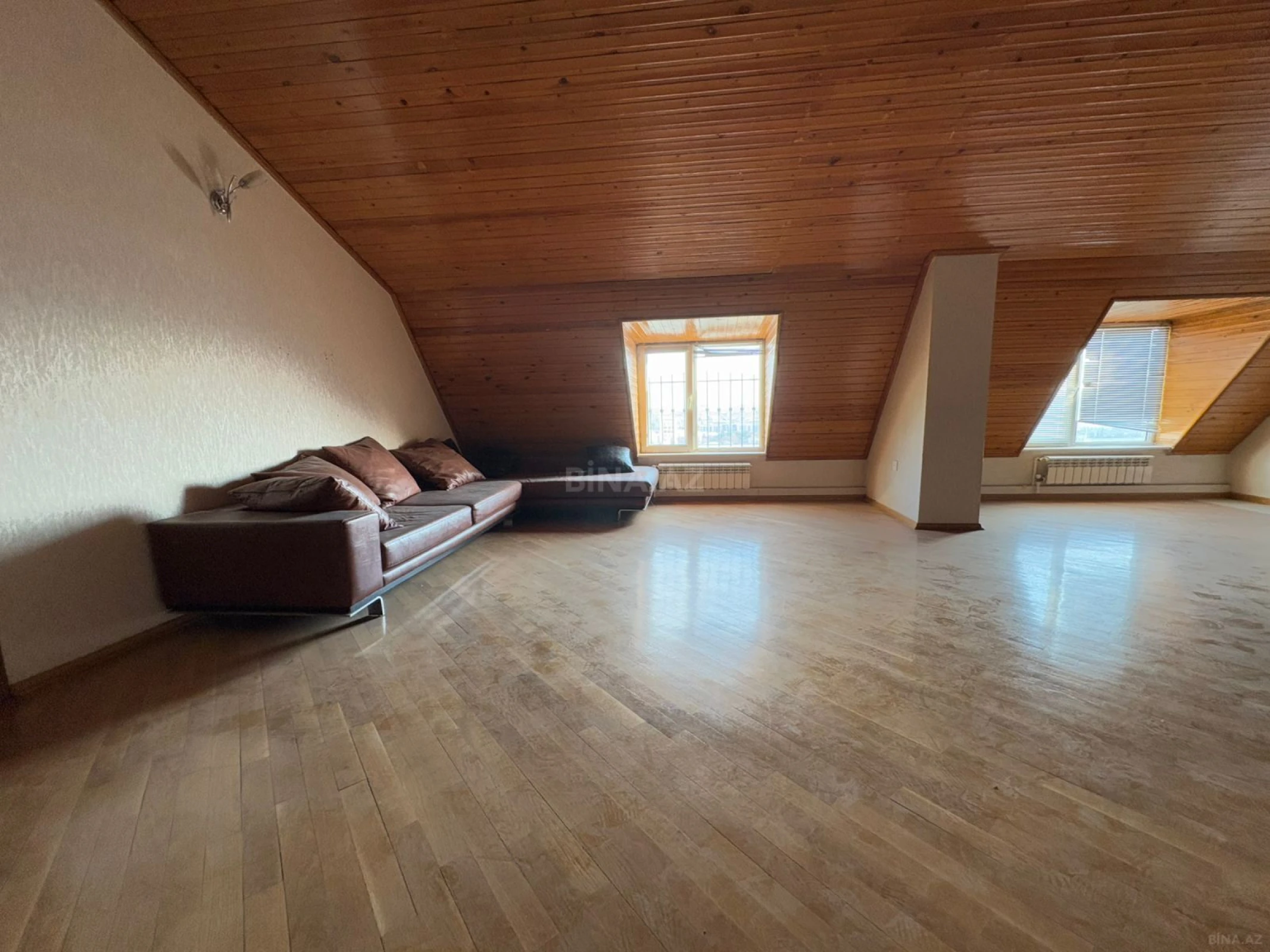 Satılır 3 otaqlı mənzil 150 m²