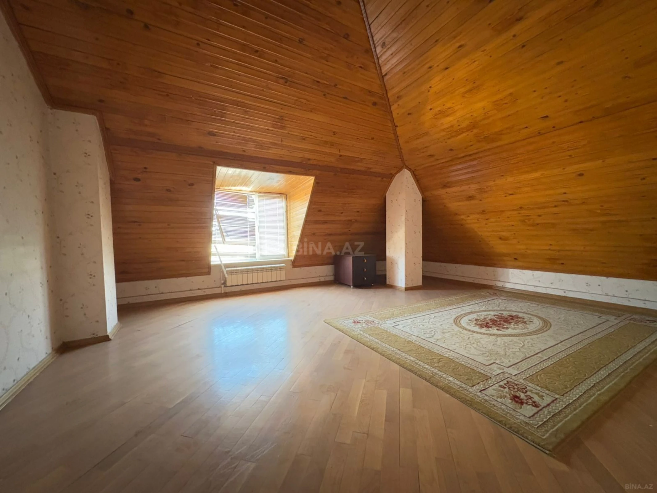 Satılır 3 otaqlı mənzil 150 m²