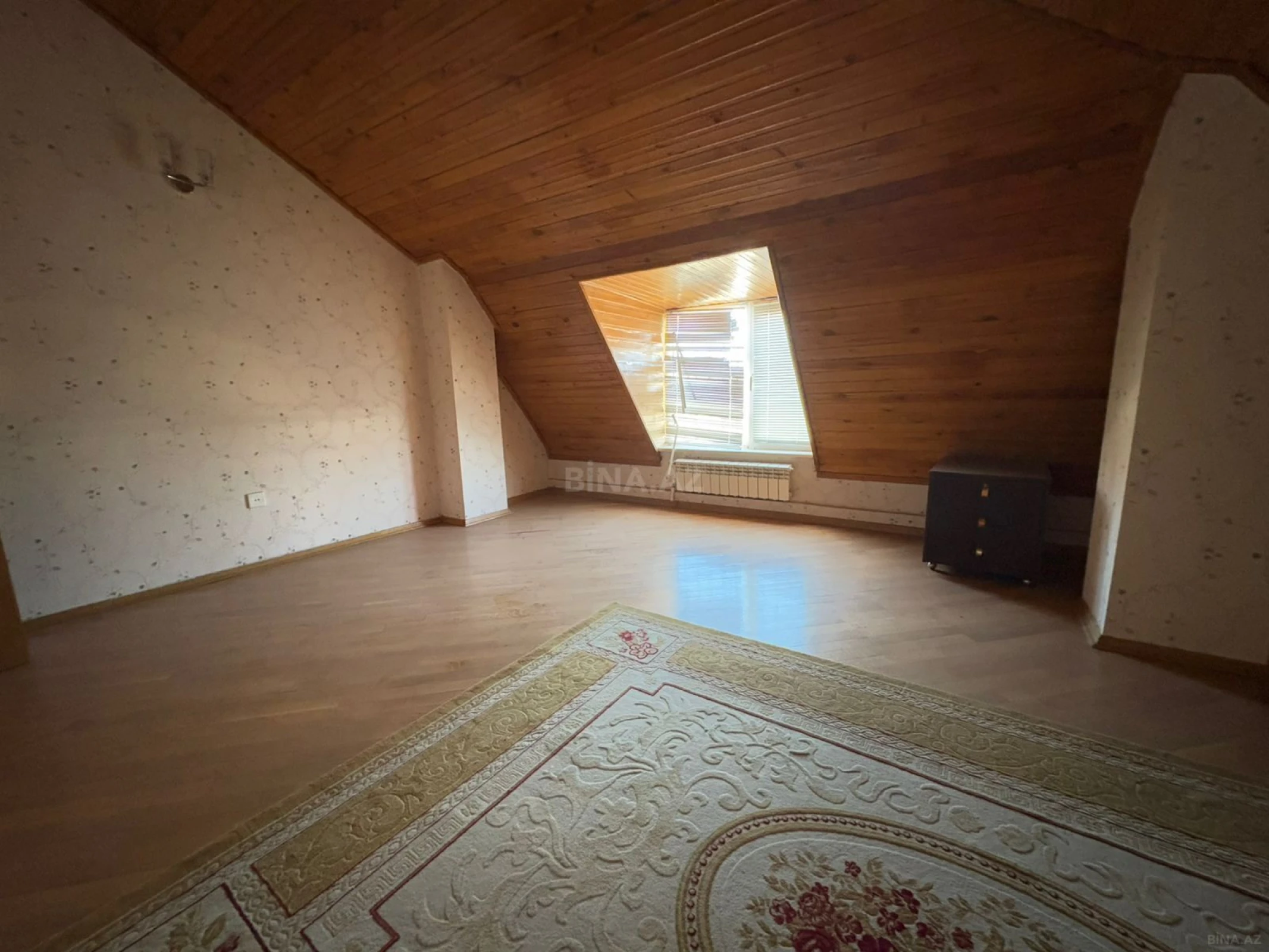 Satılır 3 otaqlı mənzil 150 m²