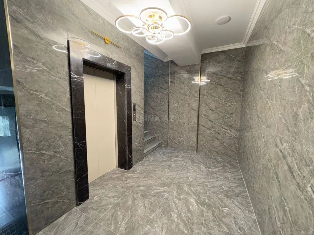 Satılır 3 otaqlı mənzil 150 m²