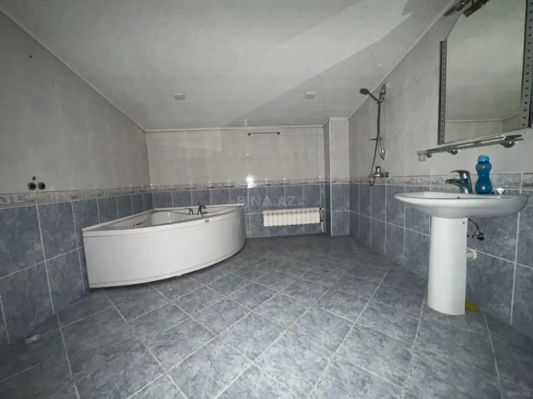 Satılır 3 otaqlı mənzil 150 m²