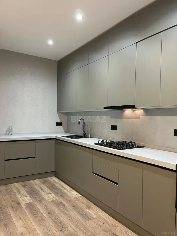 Satılır 7 otaqlı həyət evi 260 m²