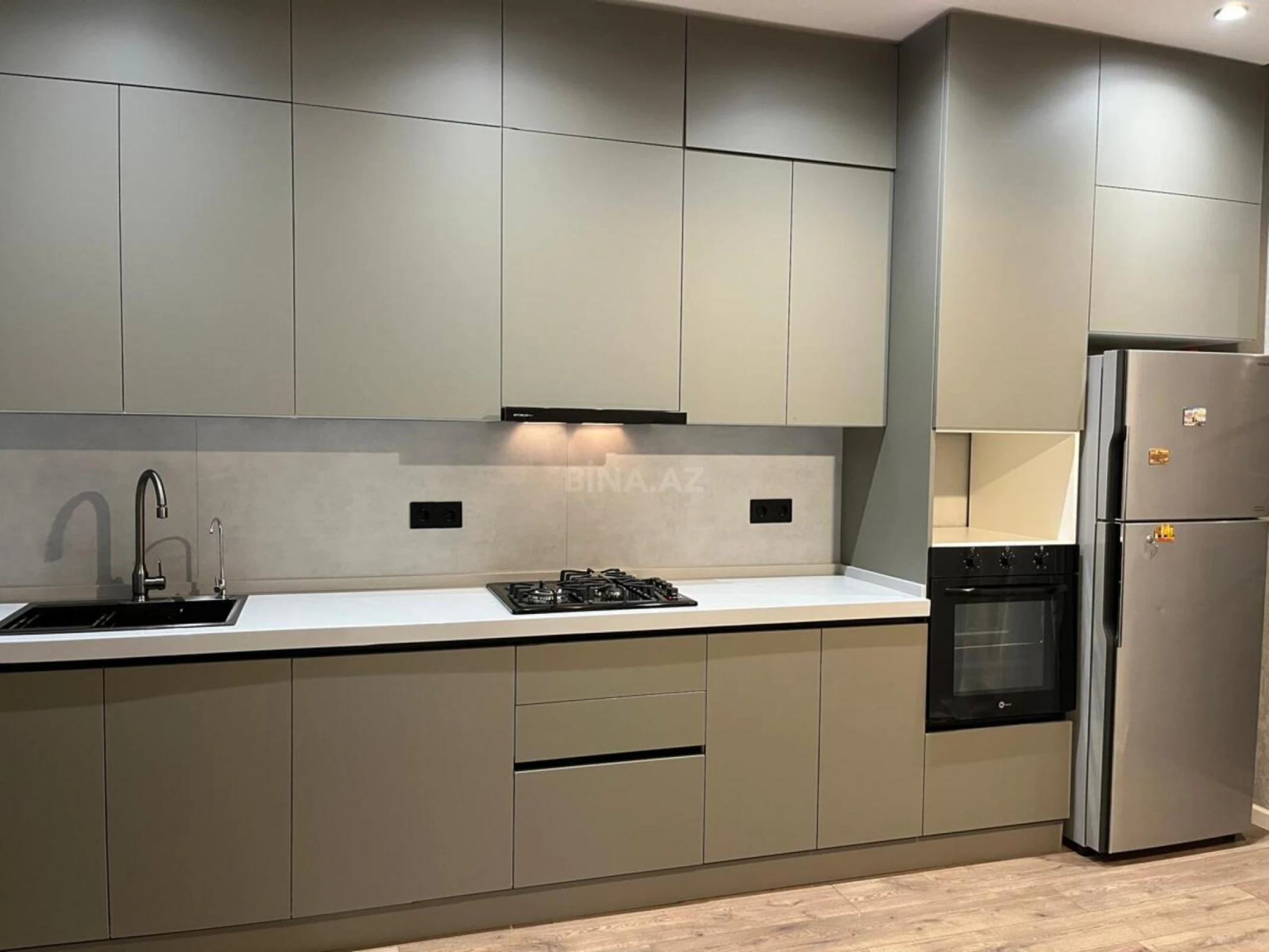 Satılır 7 otaqlı həyət evi 260 m²