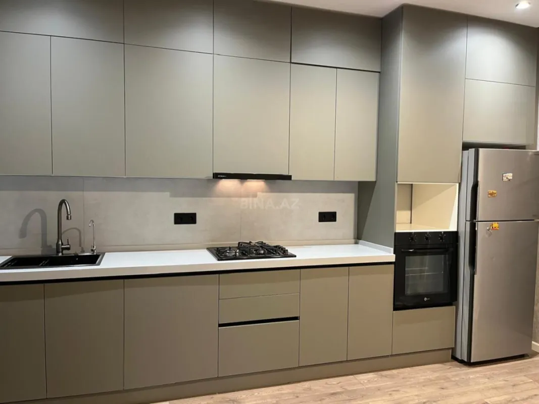 Satılır 7 otaqlı həyət evi 260 m²