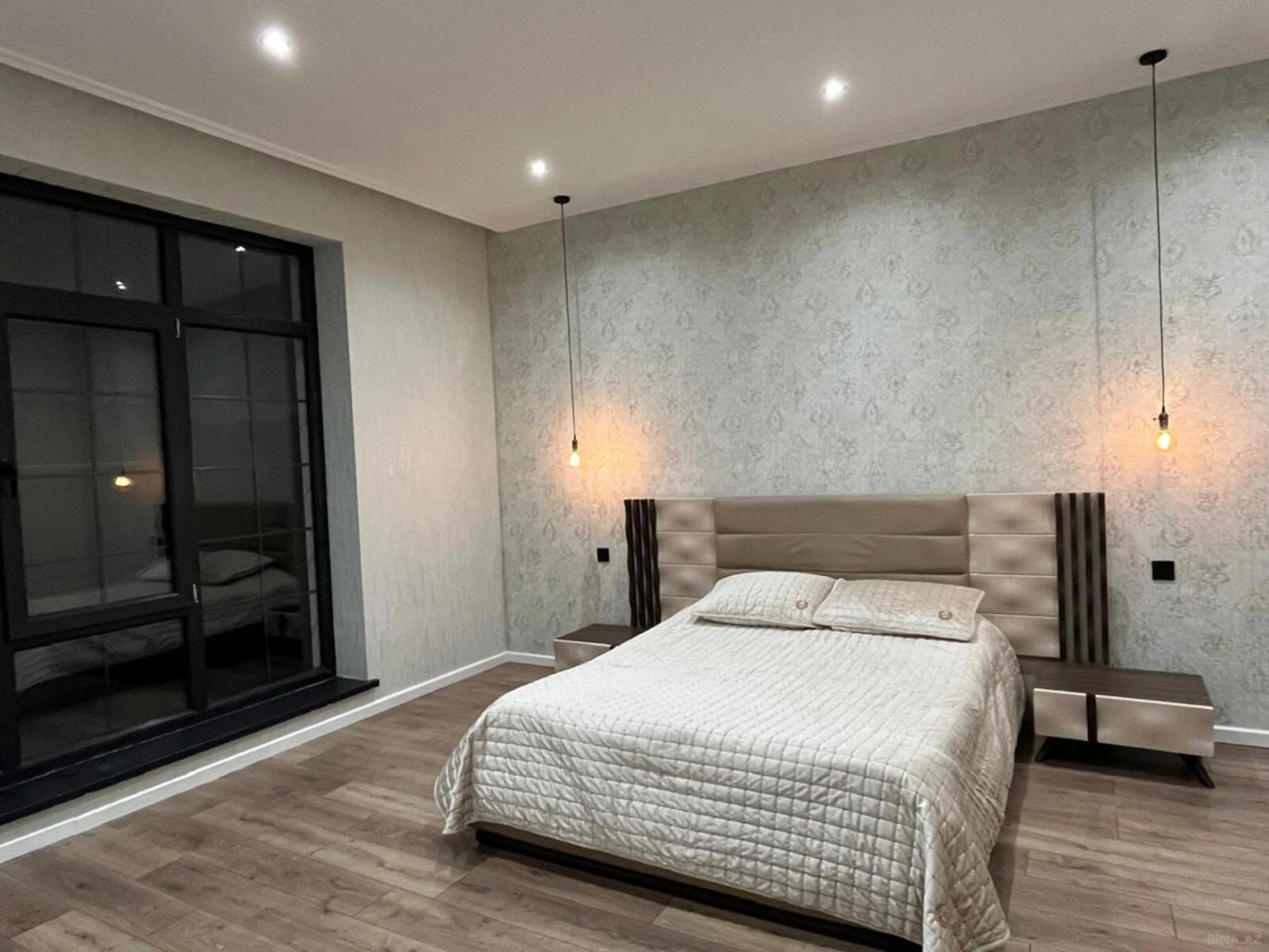 Satılır 7 otaqlı həyət evi 260 m²