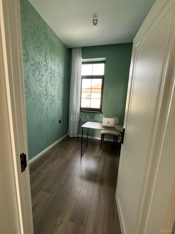 Satılır 7 otaqlı həyət evi 260 m²