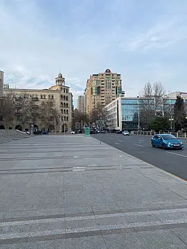 Kirayə verilir obyekt 90 m²