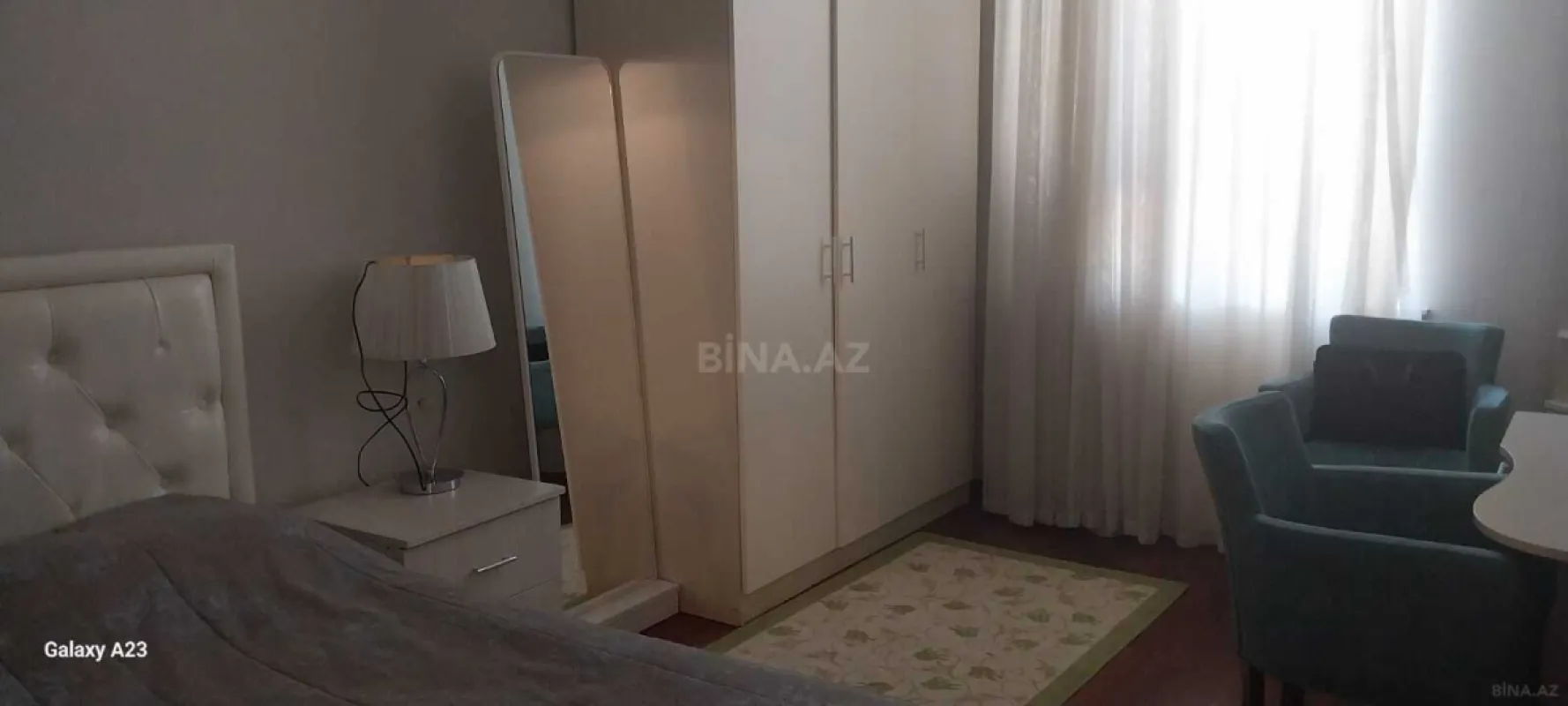 Satılır 5 otaqlı mənzil 150 m²
