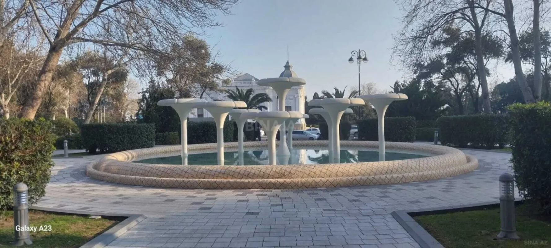 Satılır 5 otaqlı mənzil 150 m²