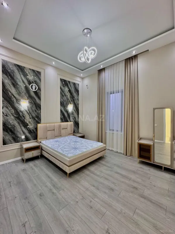 Satılır 5 otaqlı həyət evi 210 m²
