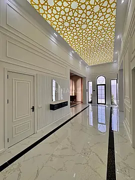 Satılır 5 otaqlı həyət evi 210 m²