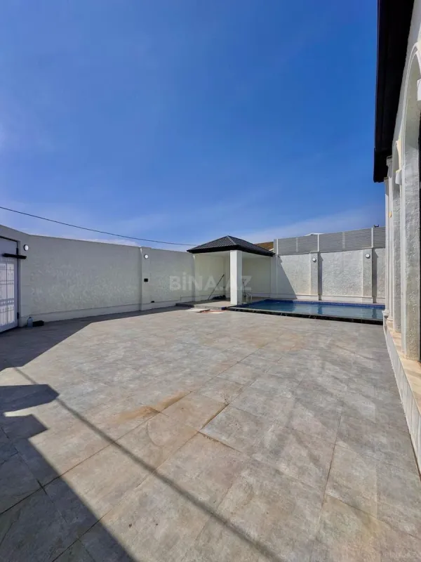 Satılır 5 otaqlı həyət evi 210 m²