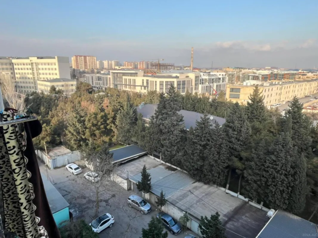 Satılır 4 otaqlı mənzil 110 m²
