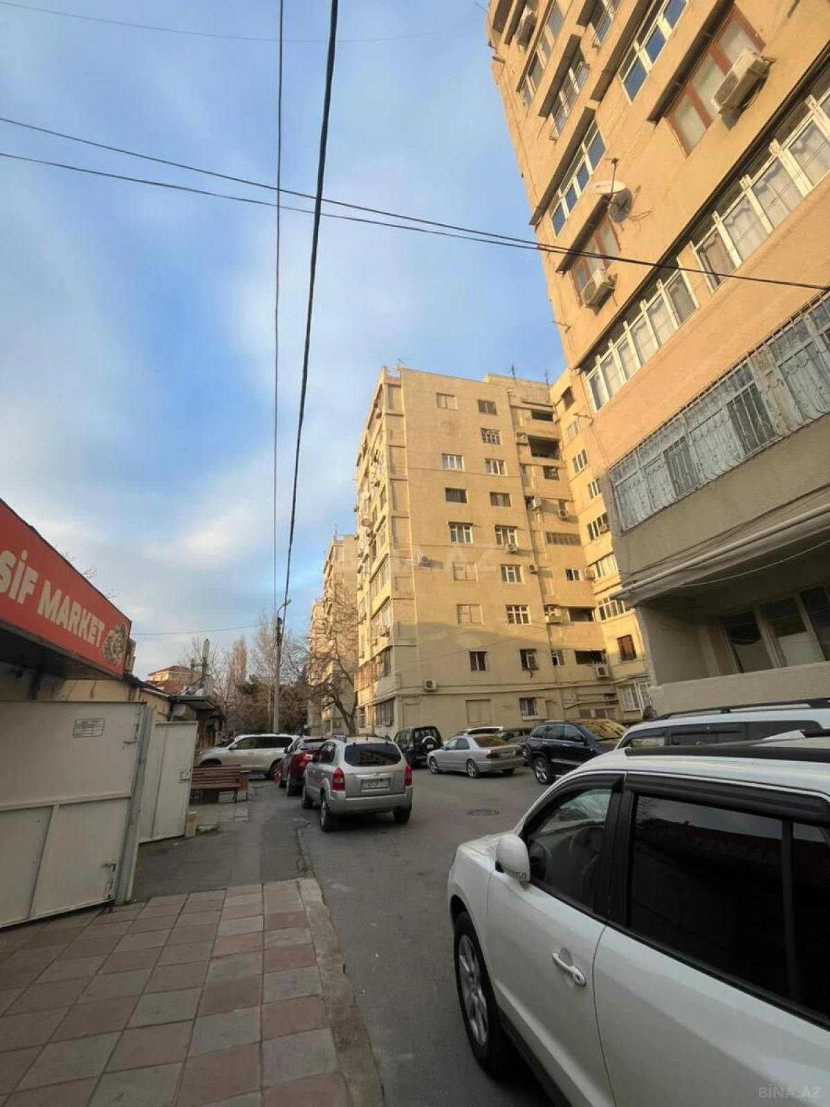 Satılır 4 otaqlı mənzil 110 m²