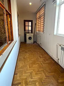 Satılır 4 otaqlı mənzil 110 m²