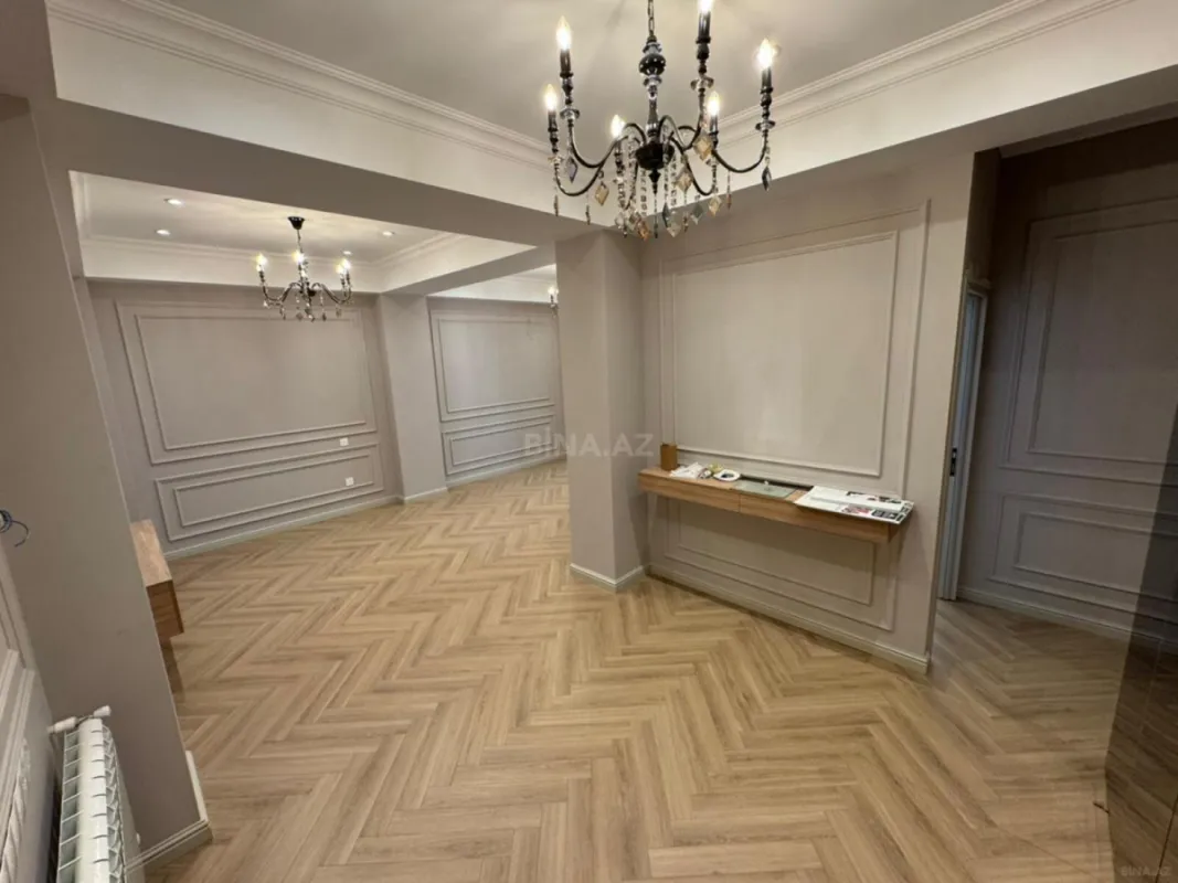 Satılır 3 otaqlı mənzil 103 m²