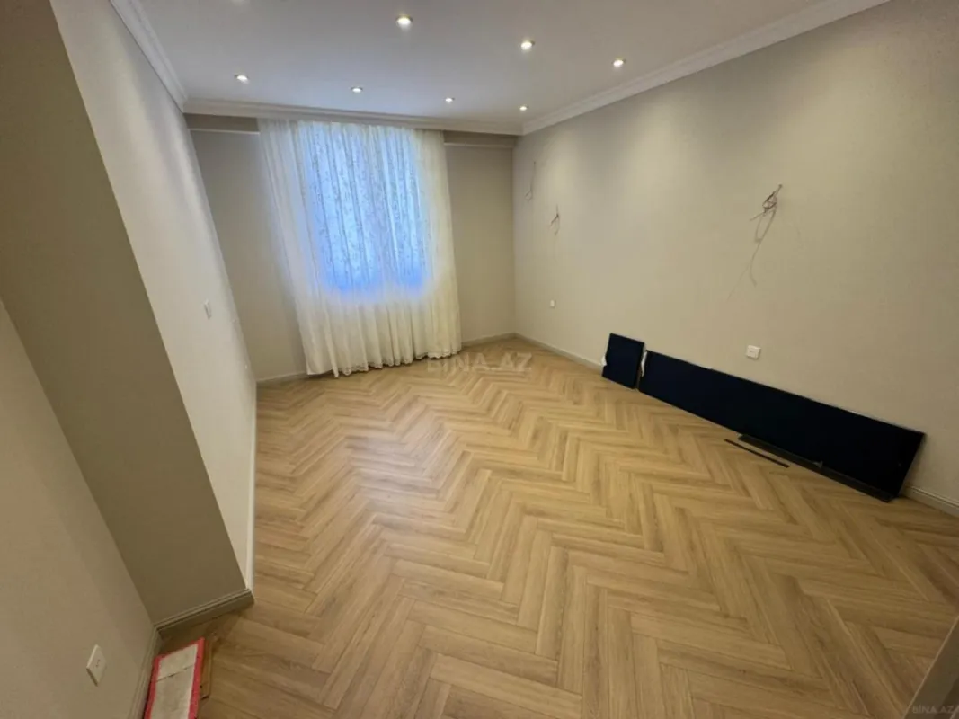 Satılır 3 otaqlı mənzil 103 m²