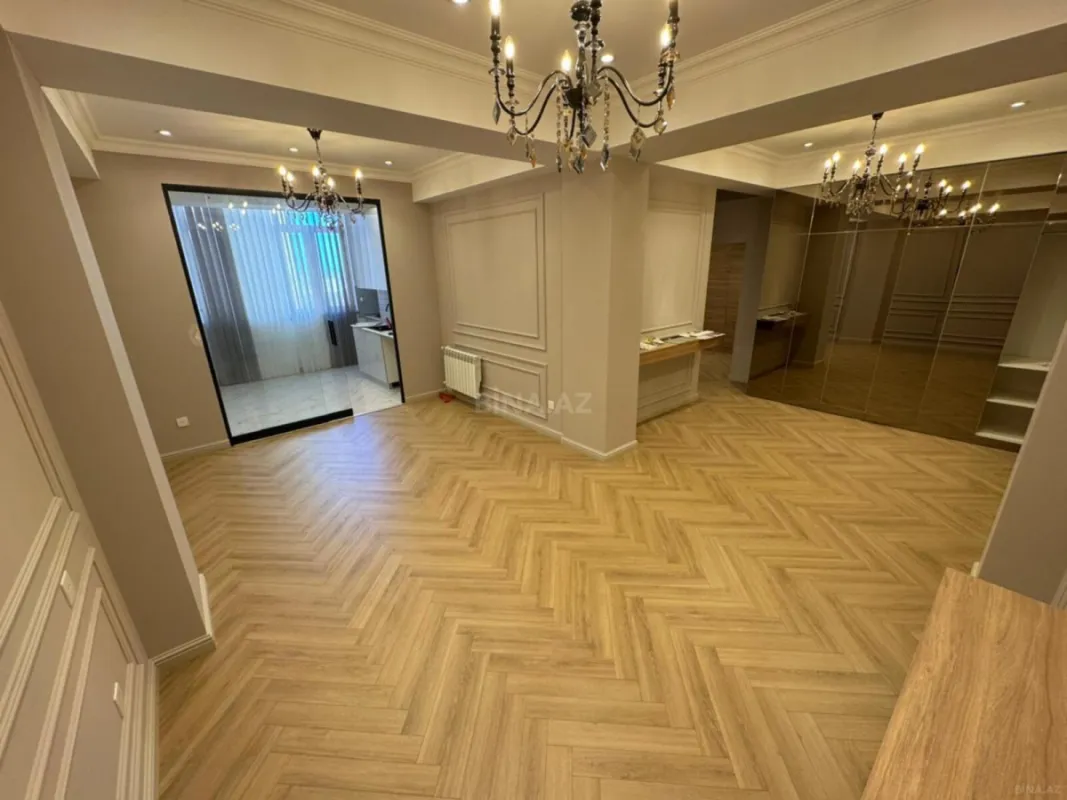 Satılır 3 otaqlı mənzil 103 m²