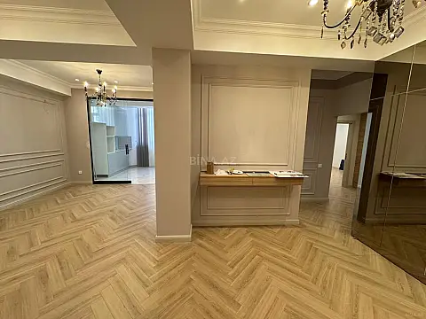 Satılır 3 otaqlı mənzil 103 m²