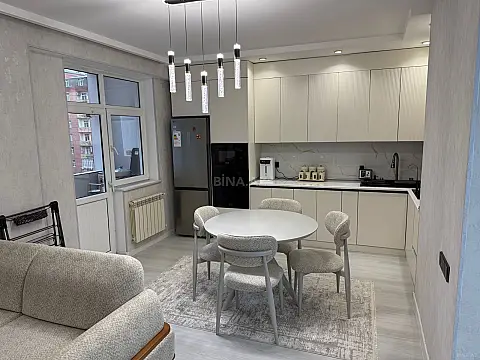 Satılır 2 otaqlı mənzil 70 m²
