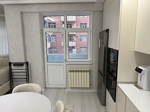 Satılır 2 otaqlı mənzil 70 m²