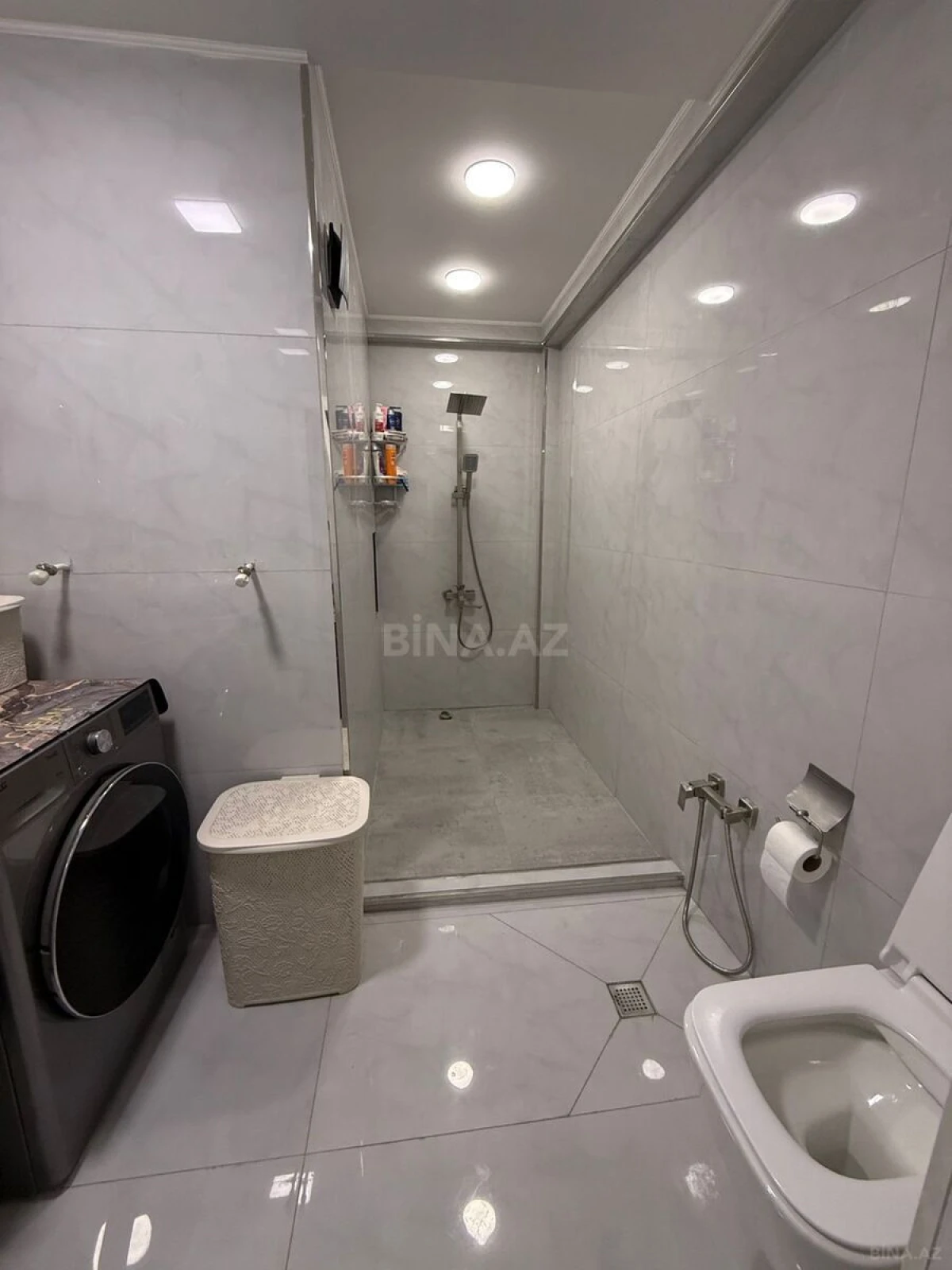 Satılır 2 otaqlı mənzil 70 m²