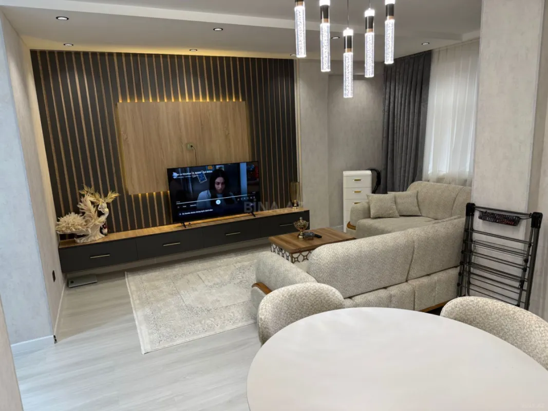 Satılır 2 otaqlı mənzil 70 m²