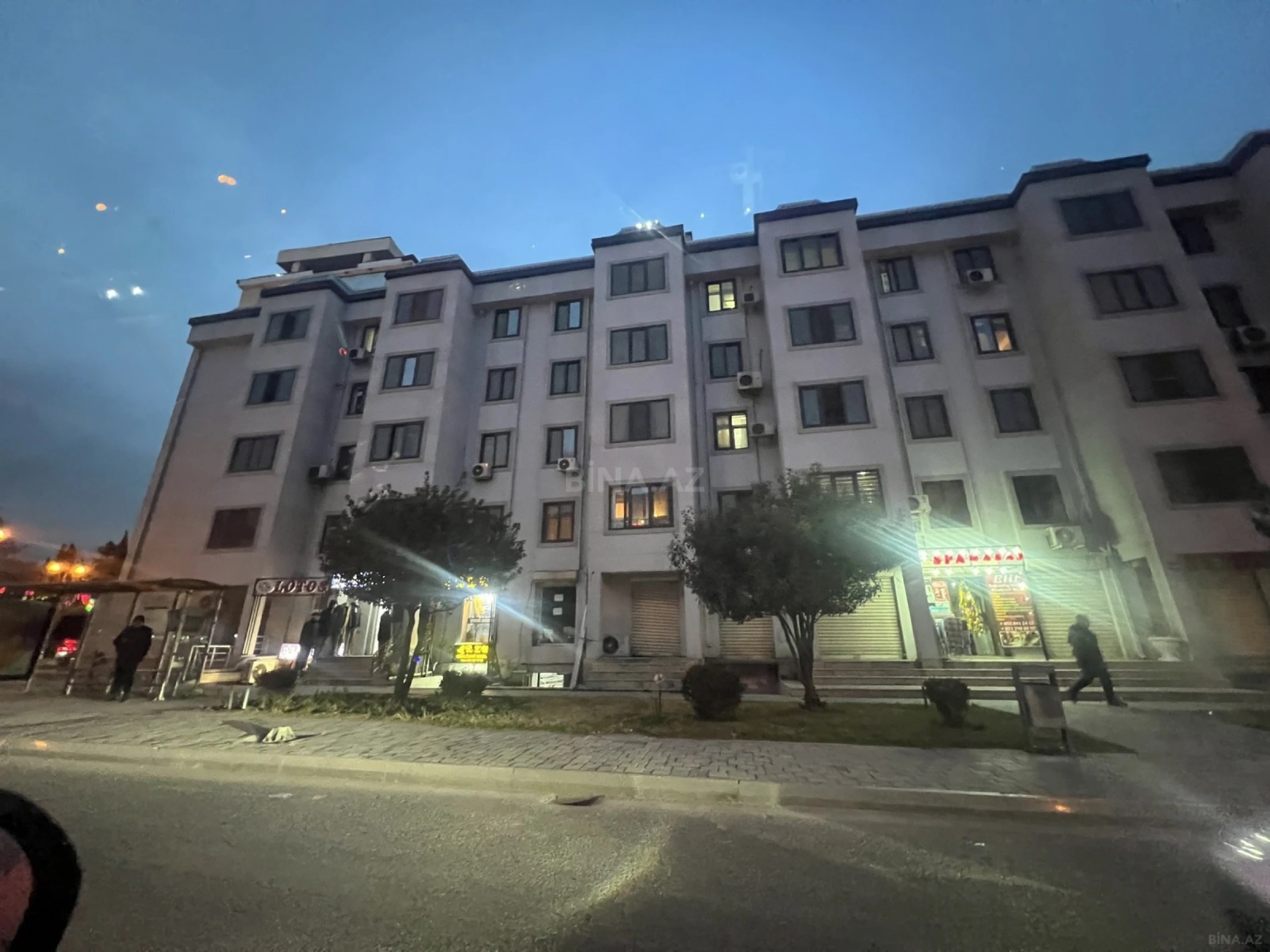 Satılır 2 otaqlı mənzil 33 m²