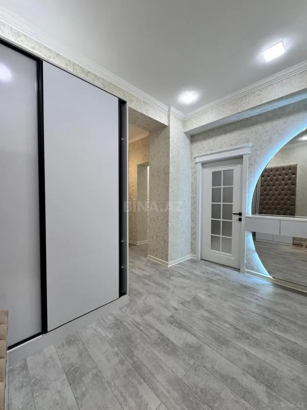 Satılır 2 otaqlı mənzil 75 m²