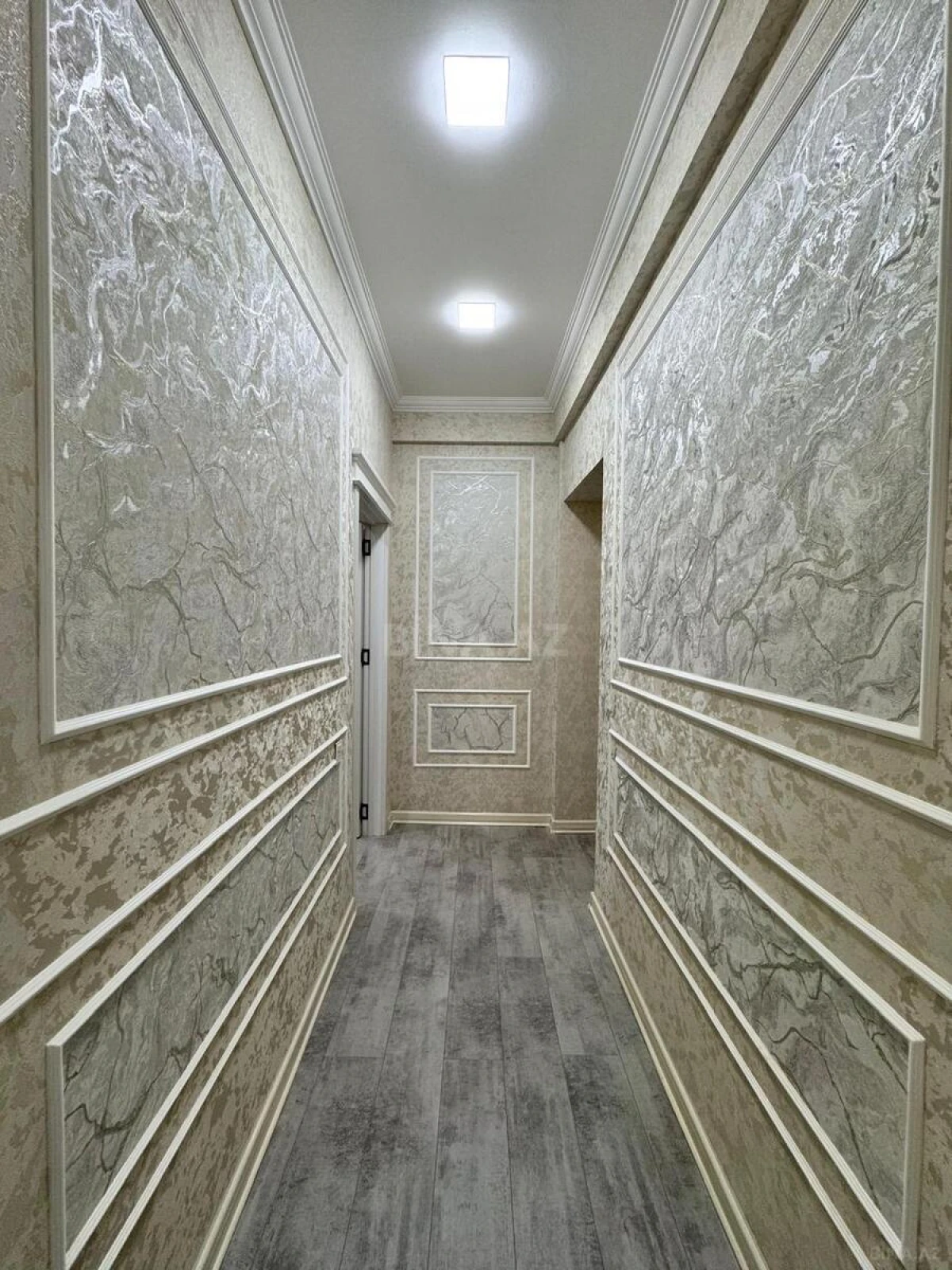 Satılır 2 otaqlı mənzil 75 m²