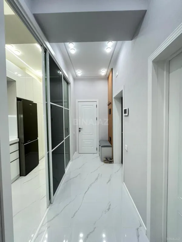 Satılır 2 otaqlı mənzil 68 m²