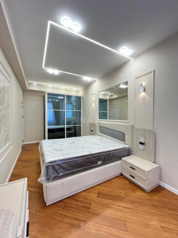 Satılır 2 otaqlı mənzil 68 m²
