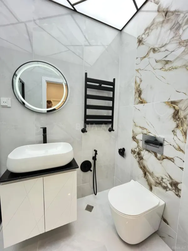 Satılır 2 otaqlı mənzil 68 m²