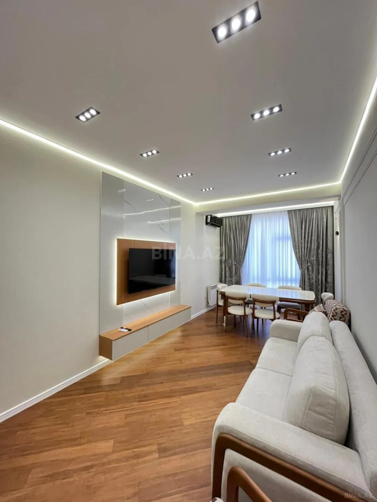 Satılır 2 otaqlı mənzil 68 m²