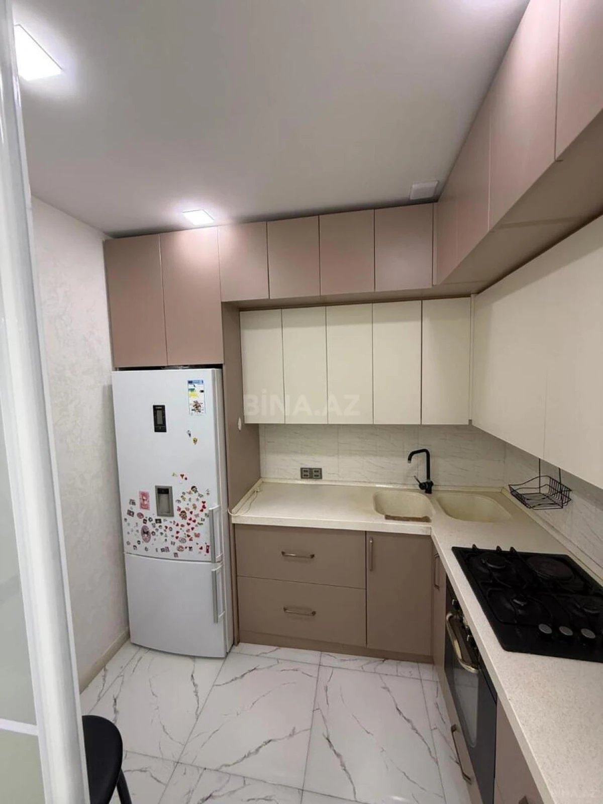 Satılır 2 otaqlı mənzil 65 m²