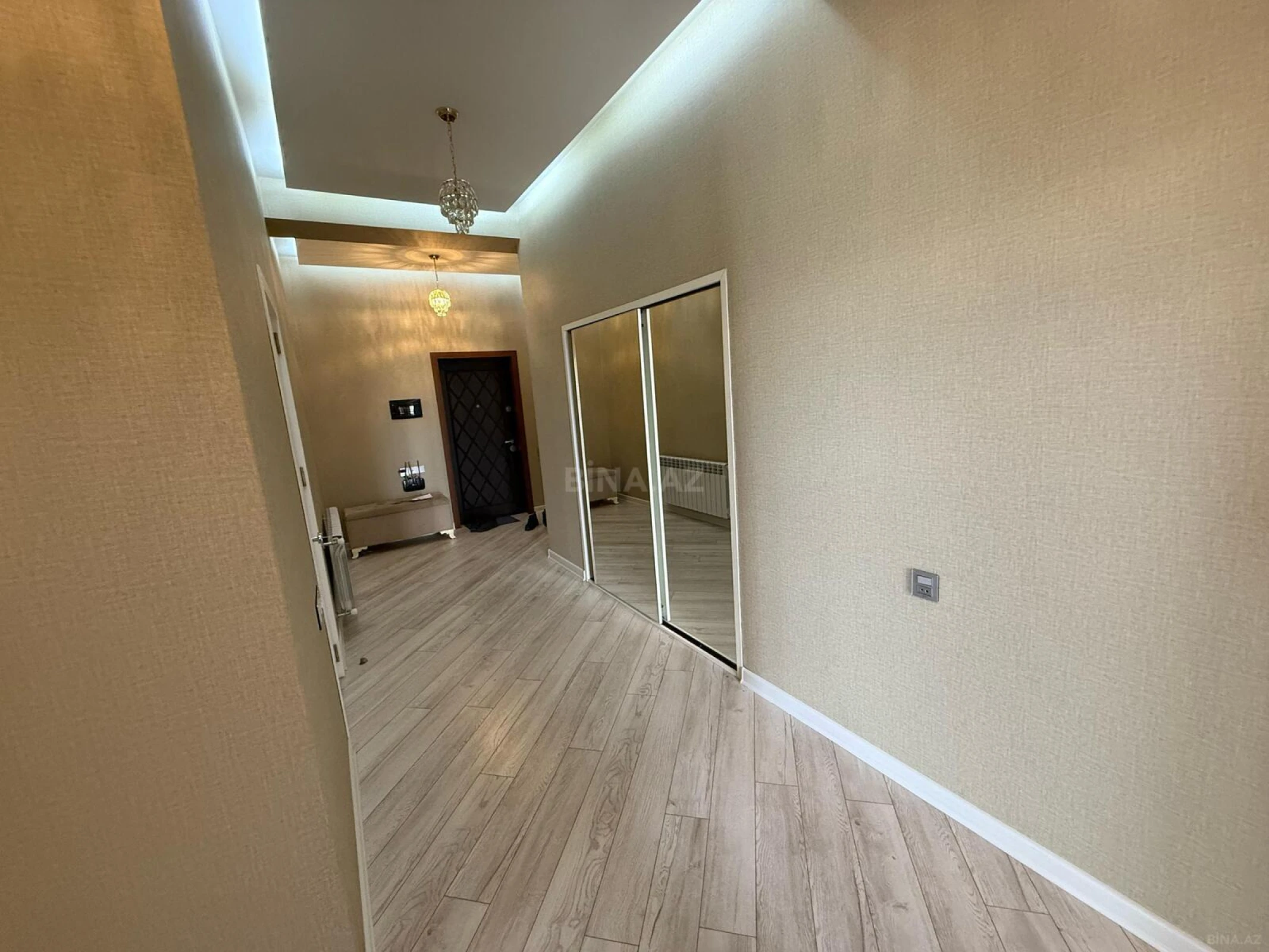 Kirayə verilir 3 otaqlı mənzil 120 m²