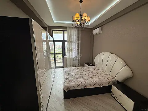 Kirayə verilir 3 otaqlı mənzil 120 m²