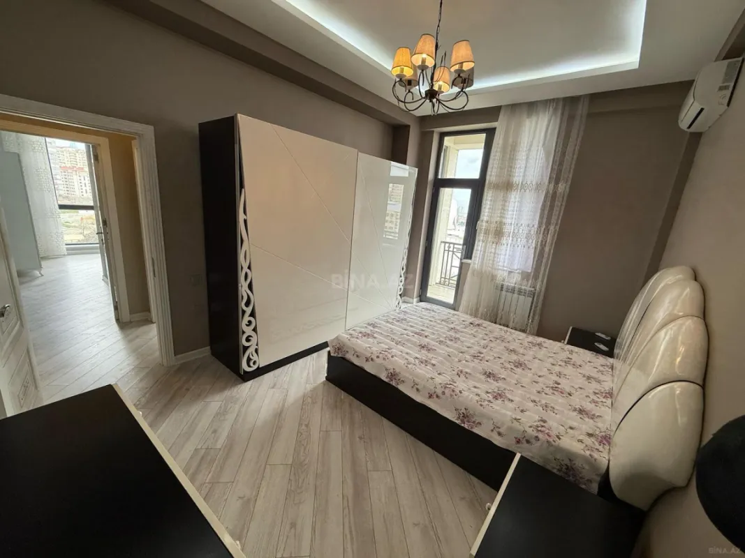 Kirayə verilir 3 otaqlı mənzil 120 m²