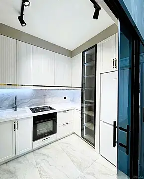 Kirayə verilir 2 otaqlı mənzil 77 m²