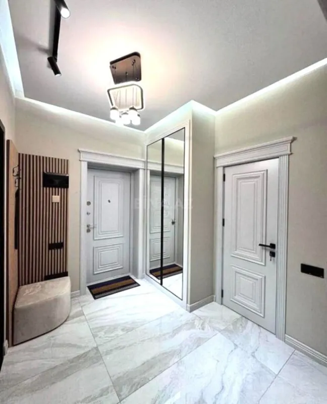 Kirayə verilir 2 otaqlı mənzil 77 m²