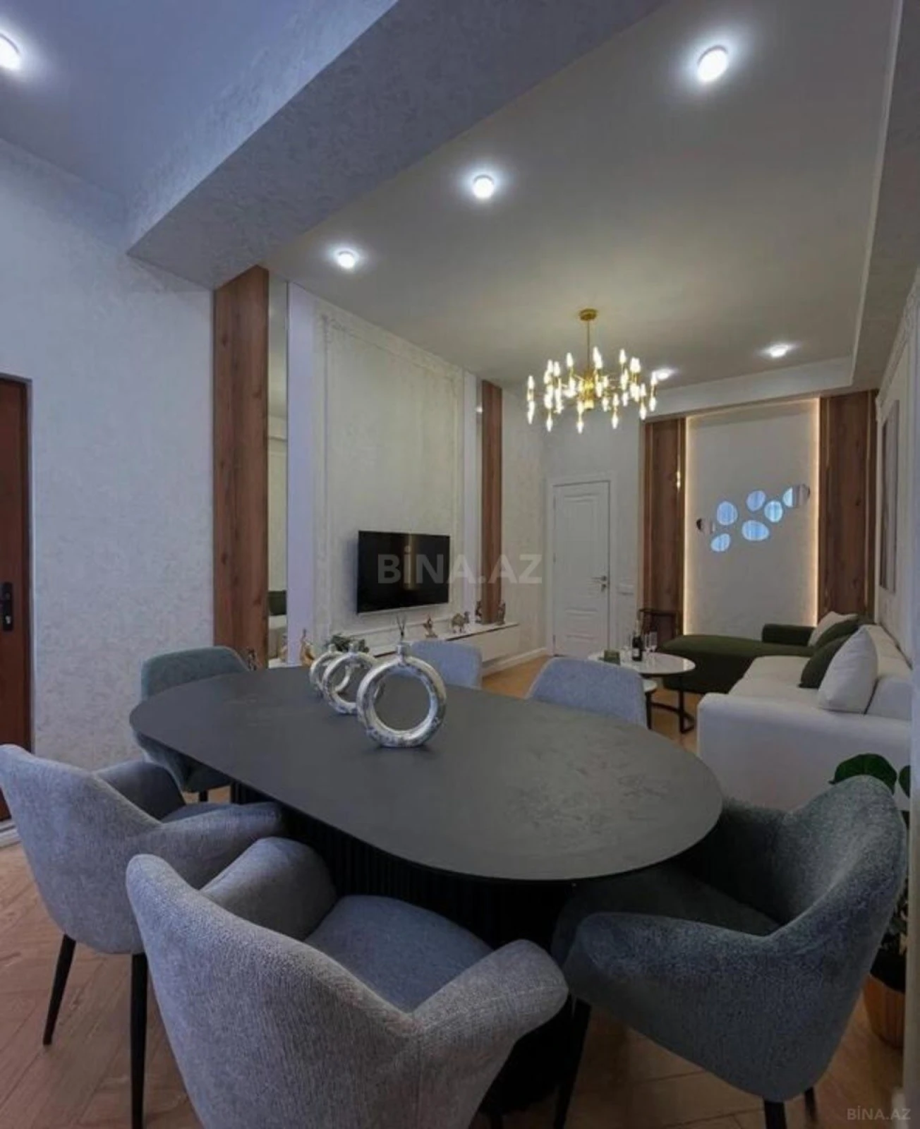 Kirayə verilir 2 otaqlı mənzil 77 m²