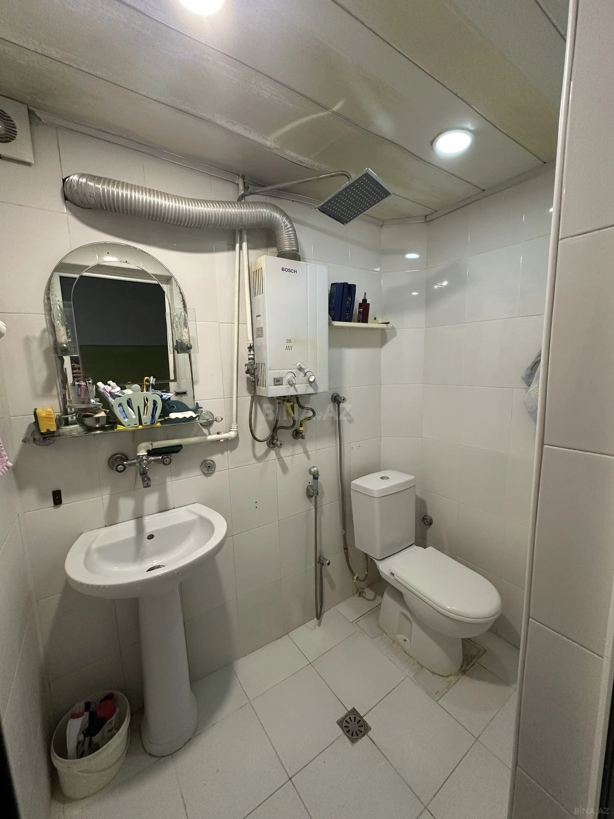 Satılır 6 otaqlı mənzil 150 m²