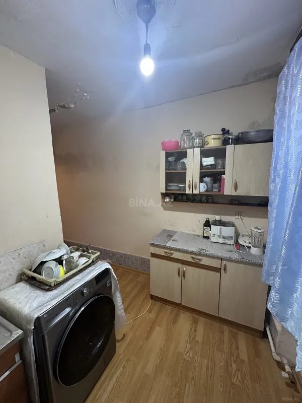 Satılır 6 otaqlı mənzil 150 m²