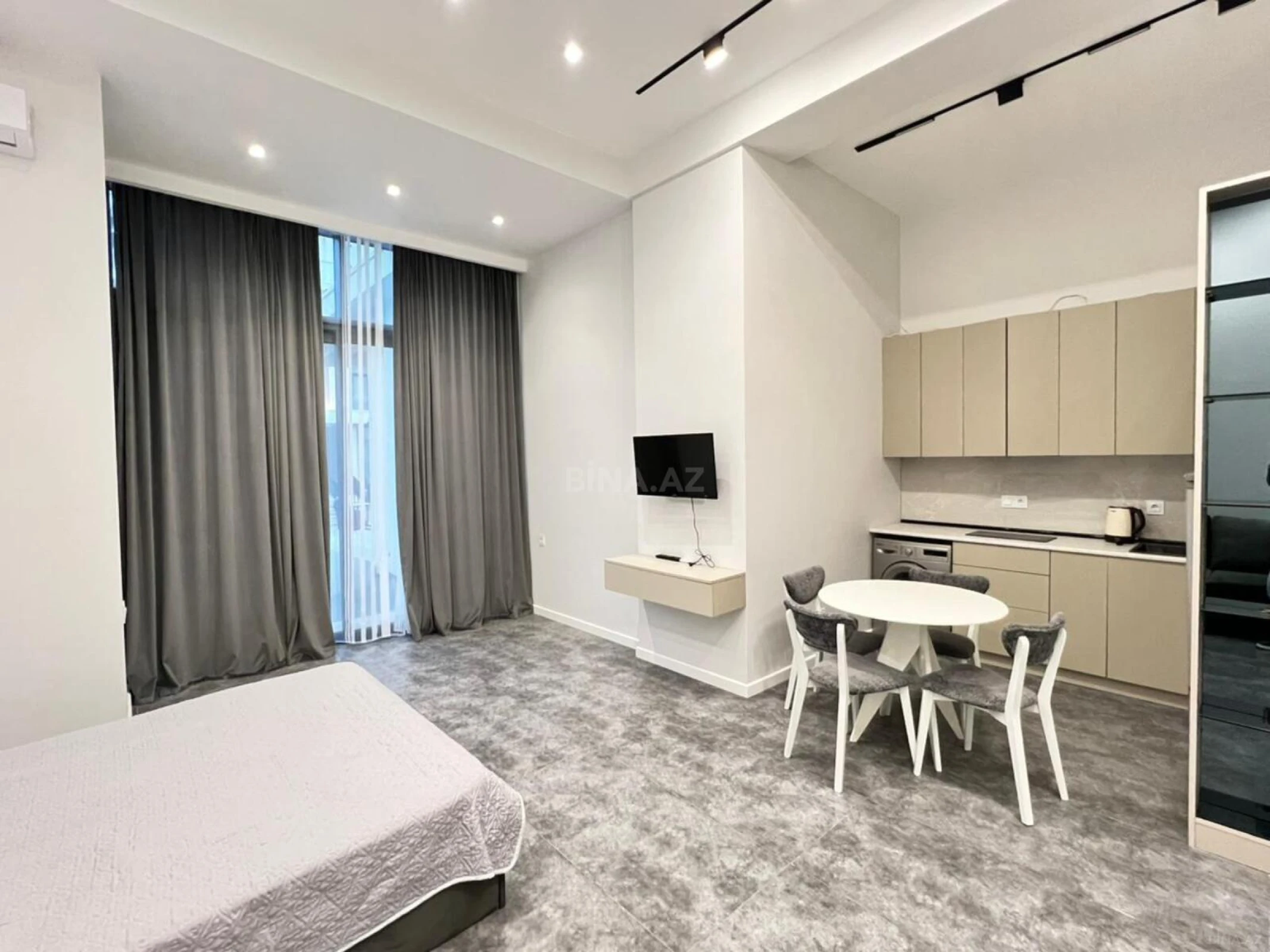 Satılır 1 otaqlı mənzil 58 m²